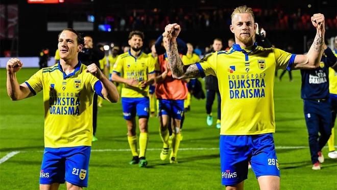 经历伤病 经历伤病